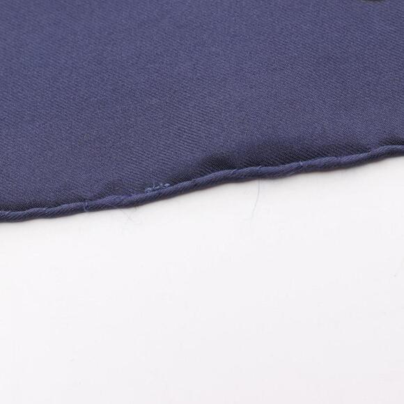 HERMES Authentic White Silk Scarf - Picture 4 of 7